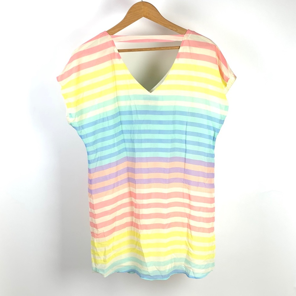 Romeo & Juliet Couture Women's Rainbow Top 1284 - Picture 2 of 5